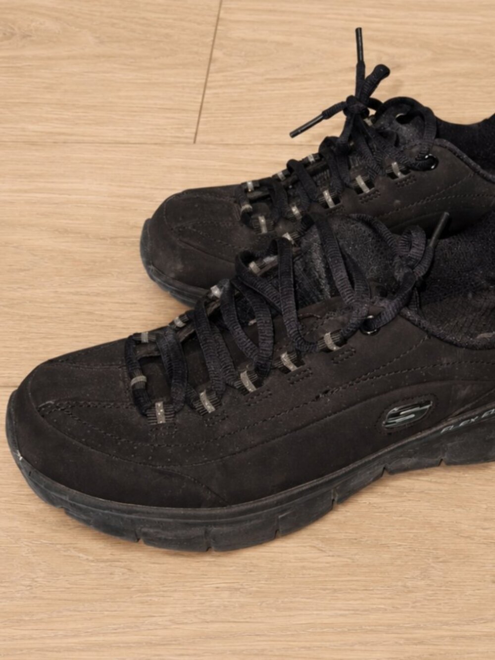Skechers Women's Size 7.5 Sneakers Elite Flex Black - Picture 2 of 10